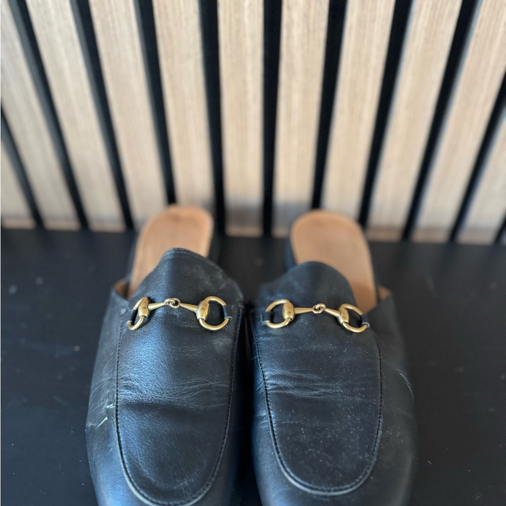Gucci Black leather Princetown horsebit loafer flat mules 38